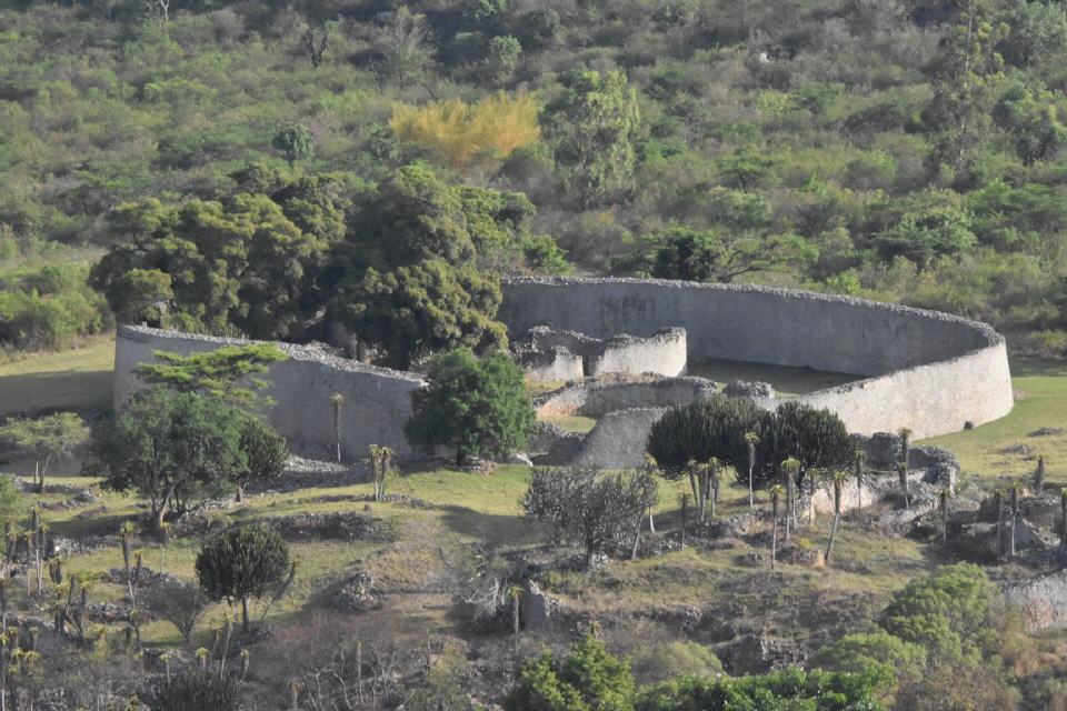 Blick auf die "Great Enclosure" im Tal