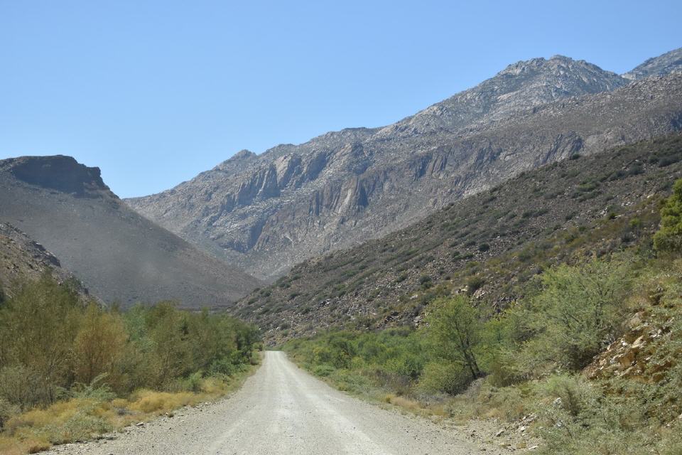 Fahrt über den schönen Seweweekspoort Pass