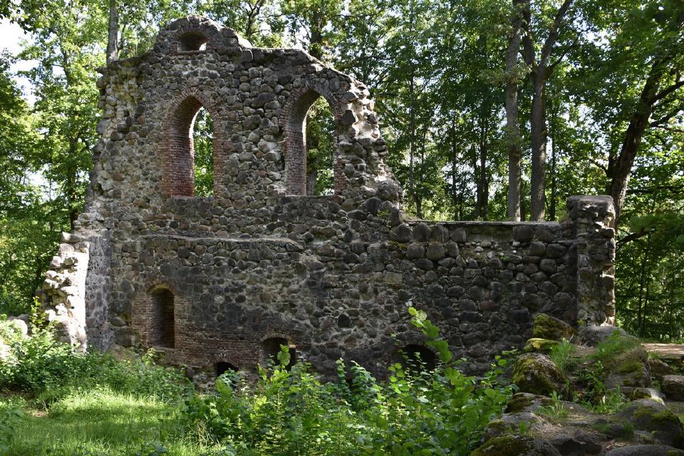 Reste der Burg von Krismulda